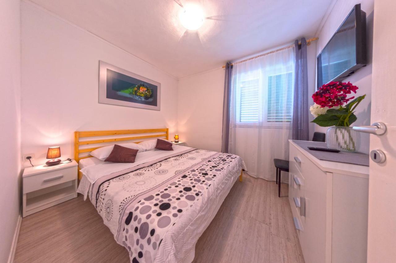 Apartment Nino Skradin Exterior photo